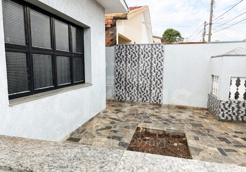 WhatsApp Image 2025-10-18 at 12.47.16 (1)